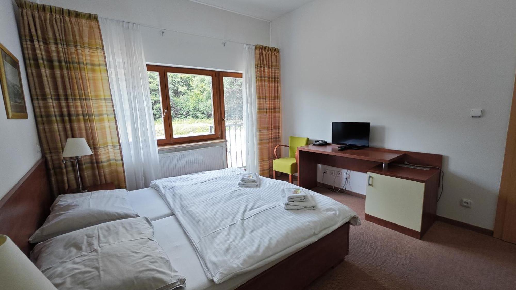 Geyserpark Village Karlsbad Exteriör bild