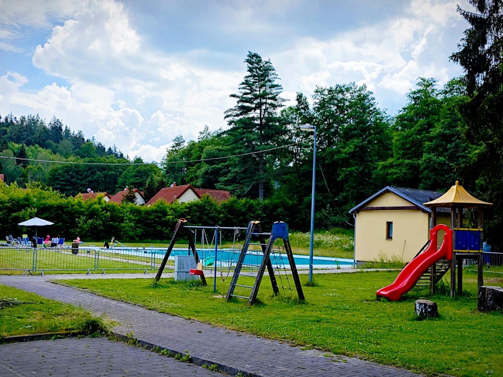 Geyserpark Village Karlsbad Exteriör bild